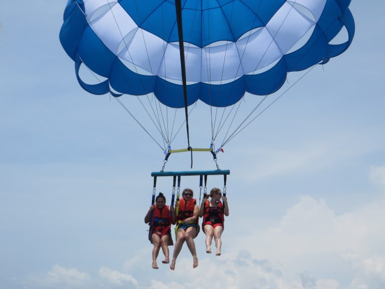 Parasailing Adv